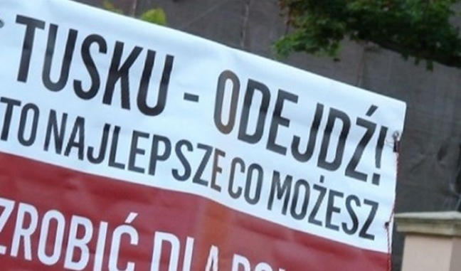 Manifest w Sopocie przed posesją Tuska