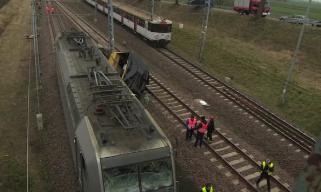 Tragiczne zderzenie lokomotywy z drezyną na linii Warszawa - Gdańsk
