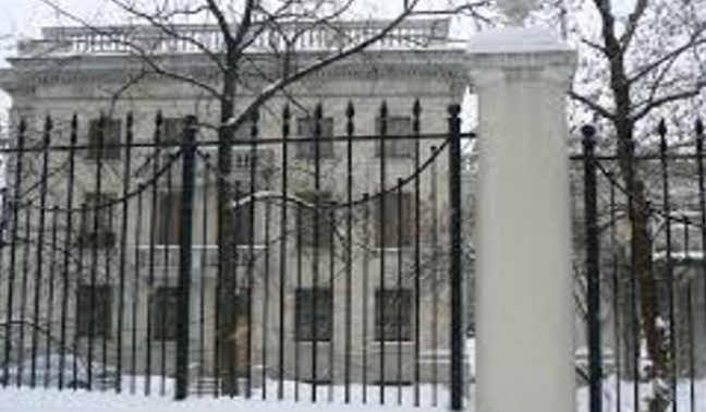 Rosja żąda przeprosin, polska ambasada w Rosji pod większą ochroną
