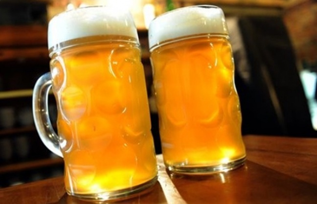 Polacy lubią i piją piwo, dlatego będzie więcej i taniej