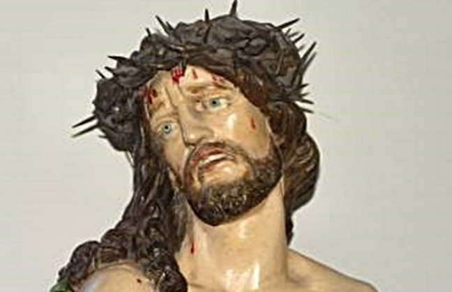 Zniszczył i zbezcześcił figurkę Jezusa Chrystusa