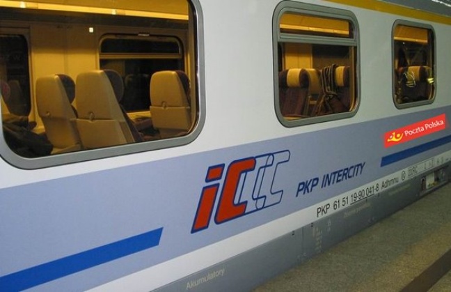 PKP Intercity wchodzi we współpracę z Pocztą Polską