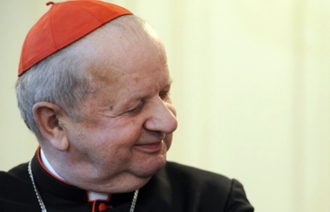 Co Niesiołowski ma za złe kardynałowi Dziwiszowi?