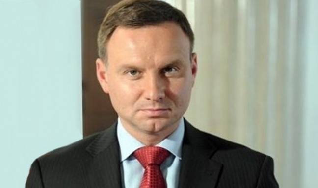 Andrzej Duda przekonuje do zakupu aut elektrycznych