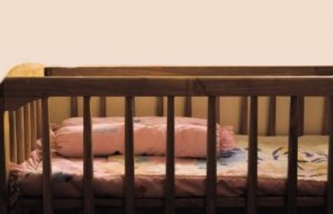 Nie żyje noworodek, który spał z rodzicami w łóżku