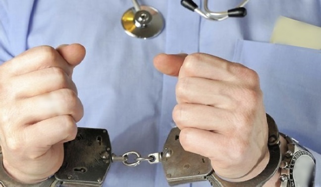 Ortopeda z Poznania zatrzymany za przyjmowanie łapówek