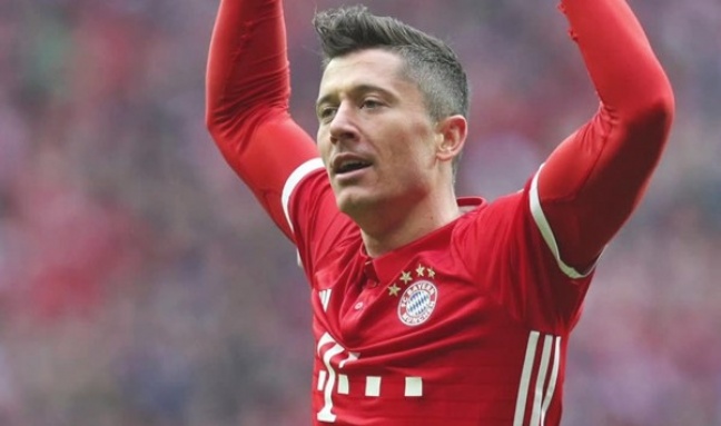 Lewandowski z piątym hat-trickiem w sezonie!