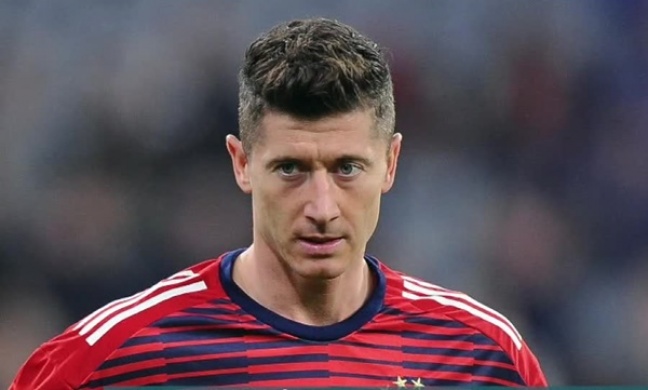 Robert Lewandowski zmienił plany, chce zostać w Bayernie