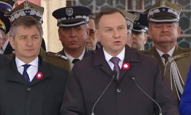 Prezydent  Duda chce referendum konstytucyjnego.