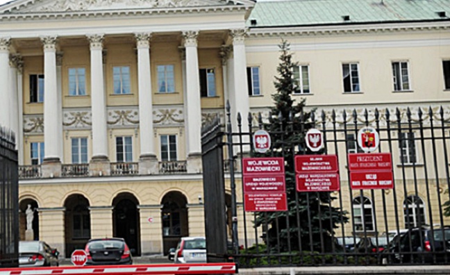 Układ w Warszawskim ratuszu niszczy przyszłość dzieci w stolicy?