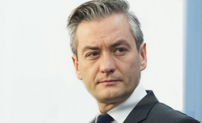 Robert Biedroń ostro krytykuje obecny rząd.