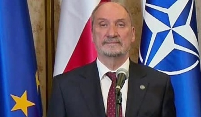 Streżyńska pije do Macierewicza?