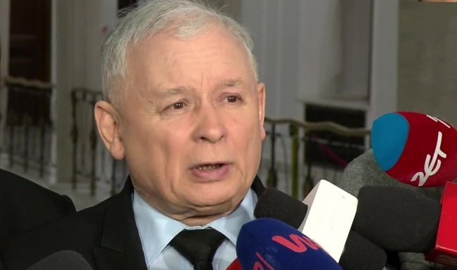 Ciągnąca się spirala nienawiści i jadu przeciw Tuskowi