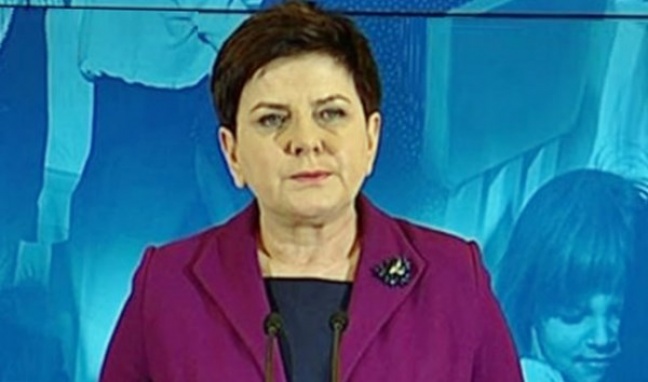 Politolog komentuje gratulacje, które Szydło złożyła Macronowi