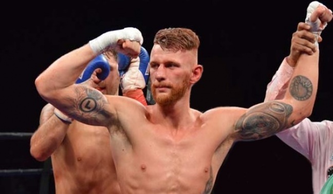 Fonfara wygrał przed czasem z Dawsonem w ostatniej rundzie!