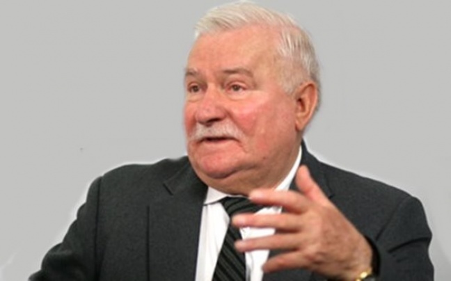  Lech Wałęsa wychodzi z apelem do Andrzeja Dudy