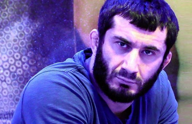 Khalidov jak dzwon, ma płuca 23-latka