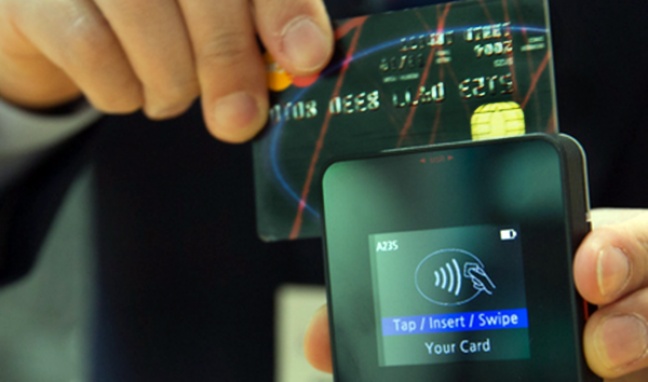 Rośnie liczba oszustw z wykorzystaniem kart płatniczych.