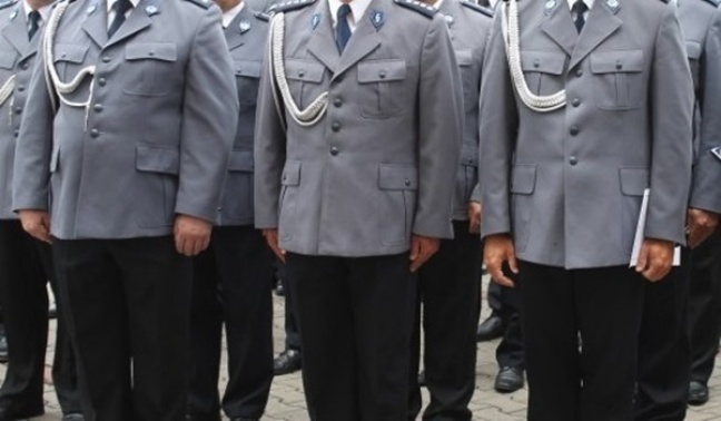 Skorumpowani policjanci zawieszeni