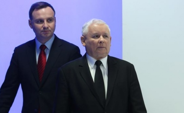 Czy Andrzej Duda jest sterowany na pilota?