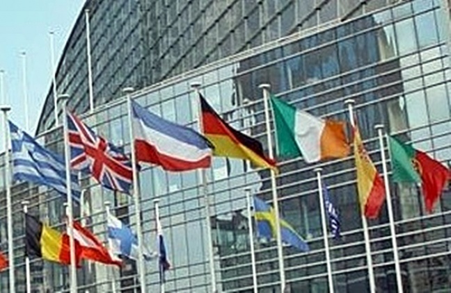 Unia Europejska wesprze finansowo włókiennictwo i przemysł mody