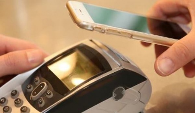 Będziemy płacić telefonami, a nie kartami