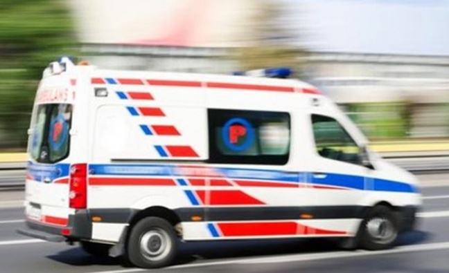 Prawie nagą i bardzo pobitą kobietę znaleziono na ulicy