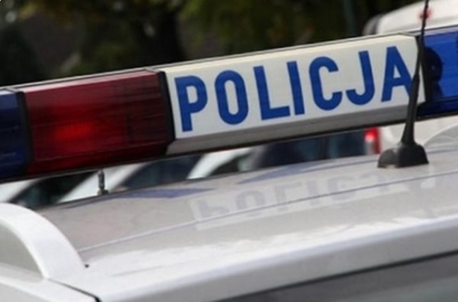 Nietrzeźwa babcia wiozła autem wnuków