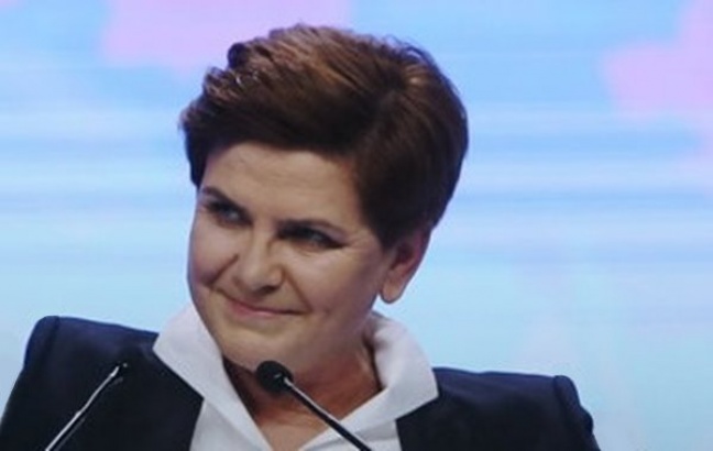 Internauci zauważyli błąd we wpisie Beaty Szydło