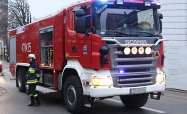 Dwa auta ciężarowe spłonęły na terenie zakładu 