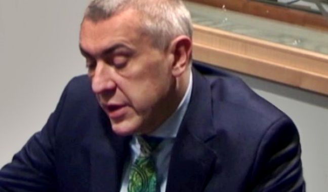 Rażąco narusza zasady etyki zawodu adwokata. Wydawca „Wprost” złożył skargę na Romana Giertycha