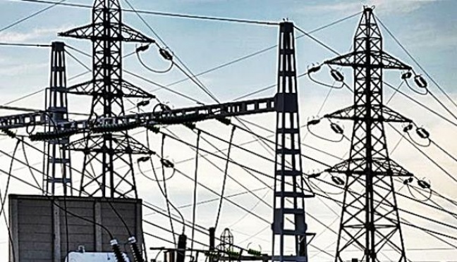 Nieuczciwi sprzedawcy energii elektrycznej i gazu – sprawdź, z kim podpisujesz umowę!