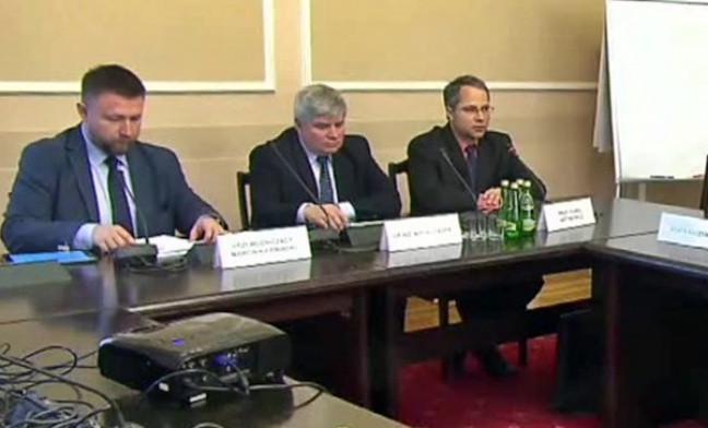 P. Artymowicz o tezach komisji Macierewicza: Wybuch jakiejkolwiek bomby jest wykluczony