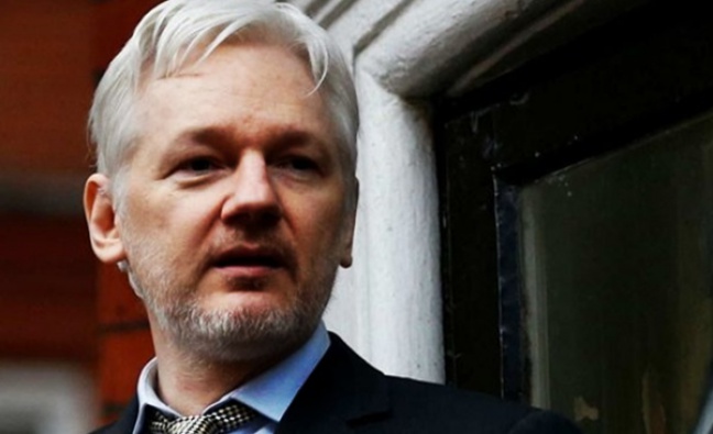 Julian Assange twórca WikiLeaks aresztowany