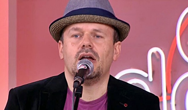 K.A.S.A.&amp; Mariachi Los Amigos w utworze „Kiedy przyjaciele są”