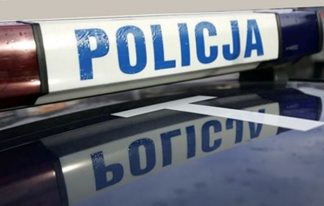 Ciężarówka staranowała auto osobowe