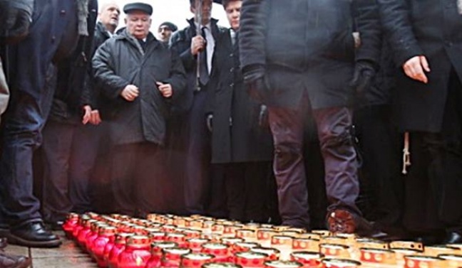 Miesięcznica smoleńska. Msza i przepychanki z stowarzyszeniem &quot;Obywatele RP&quot;