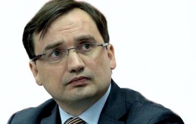 Ziobro ostrzega alimenciarzy - ,,Litości nie będzie’’