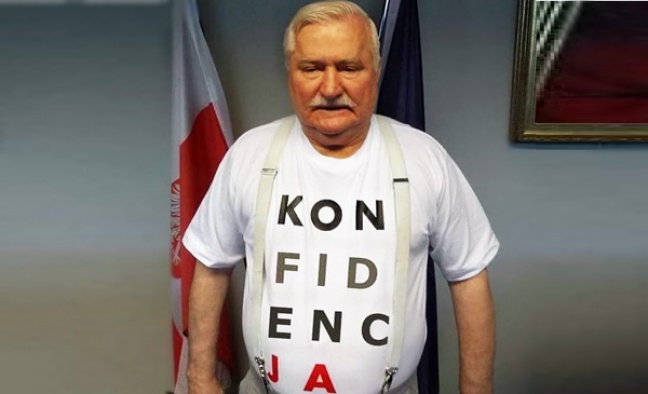 Wałęsa chce zostać pochowany w koszulce z napisem ,,Konstytucja’’