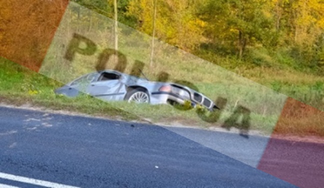 Tragiczne dachowanie BMW. Nie żyje 25-latek