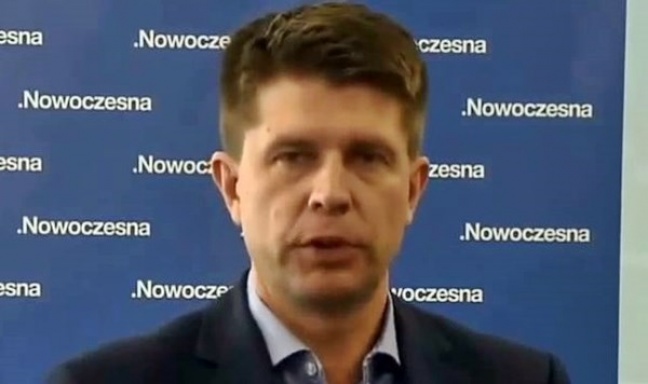 Petru tłumaczy się z tego, że nie jest idealny