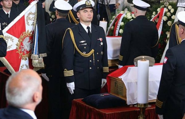 Pogrzeb &quot;Inki&quot; i &quot;Zagończyka&quot;. Dostali pośmiertne odznaczenia