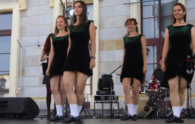 Przywitanie wakacji  Żegnaj szkoło na wesoło