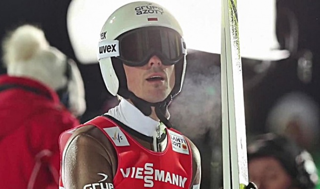 PŚ w skokach i Raw Air. Polscy na drugim miejscu