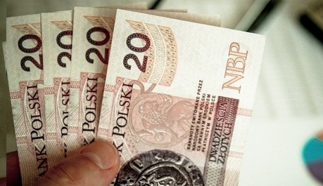 Pracodawcy nie płacą za nadgodziny