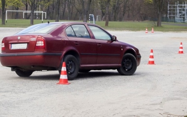 Oprócz egzaminu prawa jazdy dodatkowy kurs